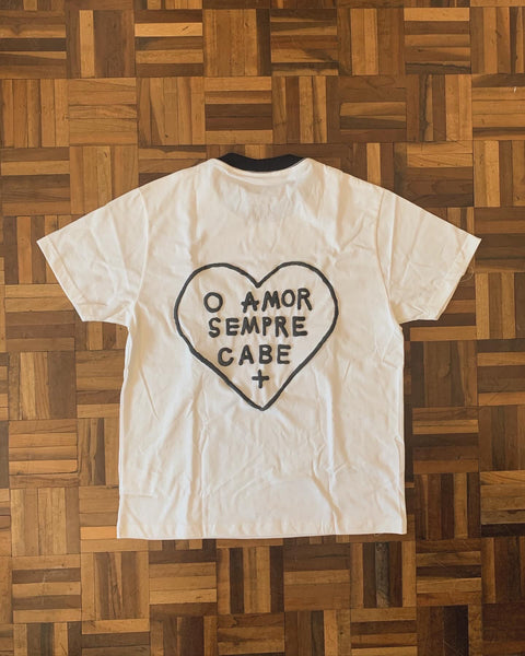 CAMISETA O <AMOR SEMPRE CABE3 +